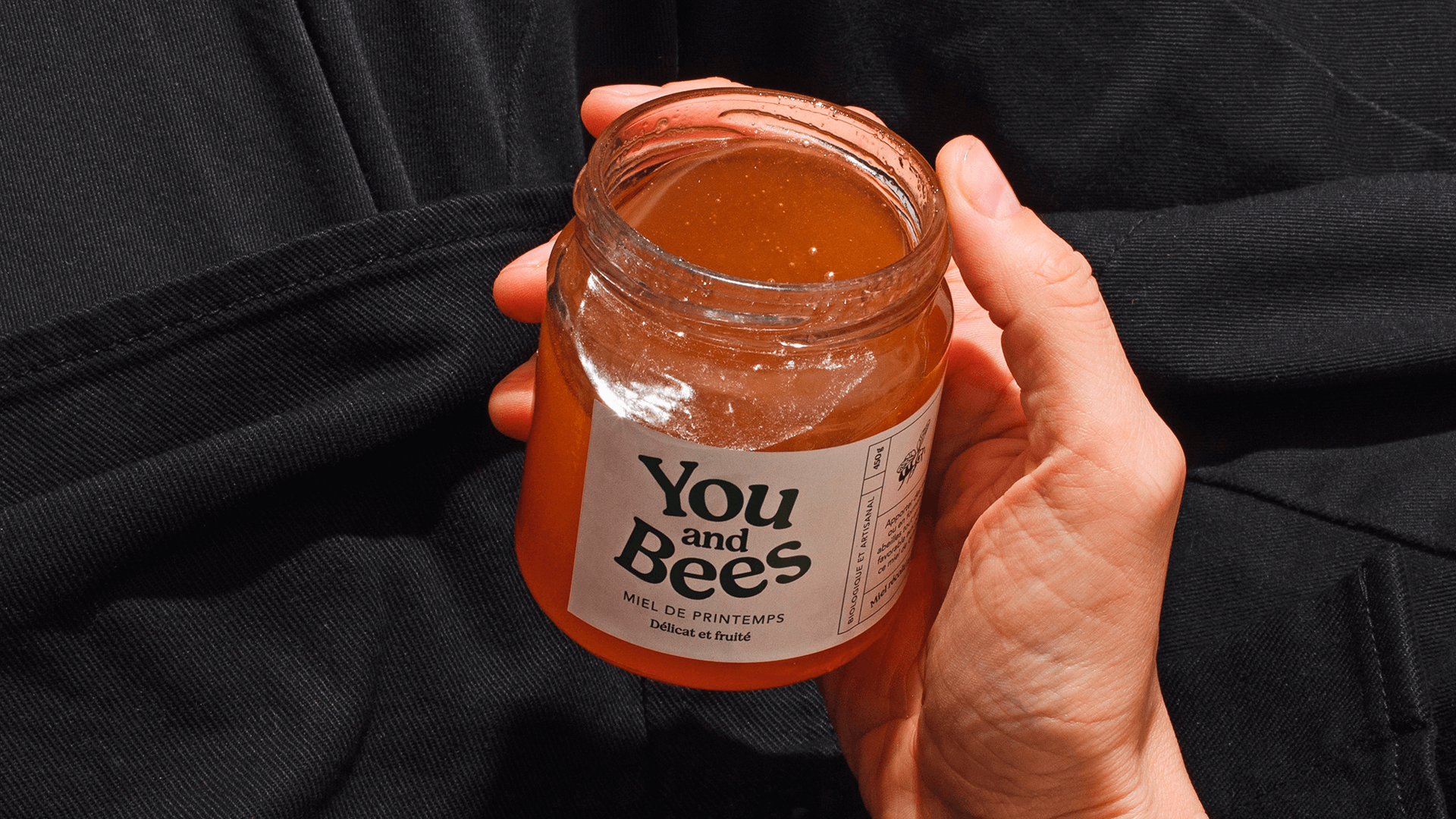 01-ogaf-studio-youandbees-packaging