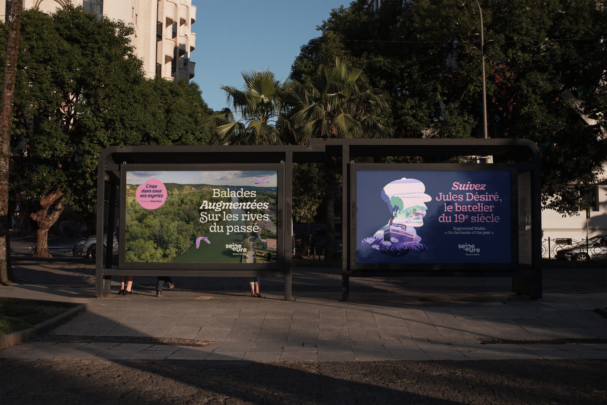 Double panneau d'affichage Seine-Eure illustré au bord d'une route